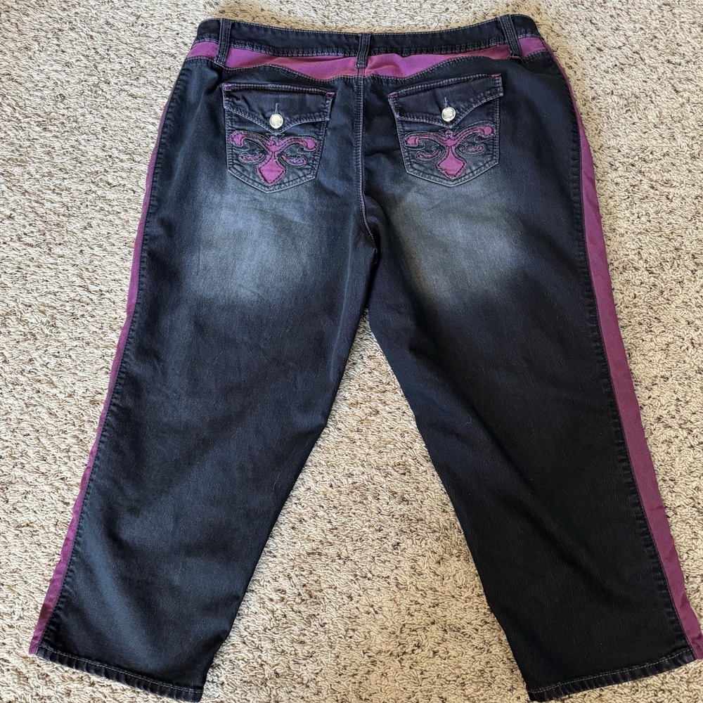 Cato Woman 22W Western Capri Jeans Black Pink Panel Stretch Plus‎